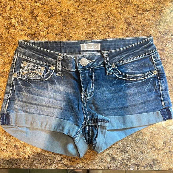 Juniors jean shorts - Picture 1 of 2